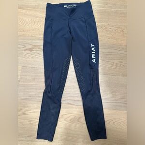 Ariat Tights breeches, Navy,grip knee,excellent condition. Size L 9/10 youth.